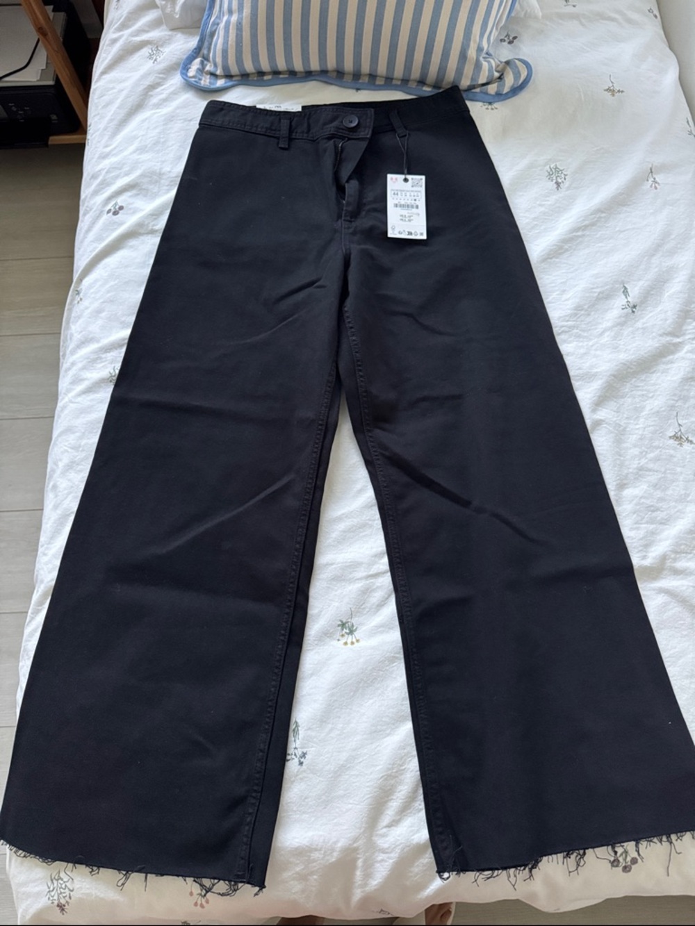 Women’s Black Wide-Leg Cotton Pants